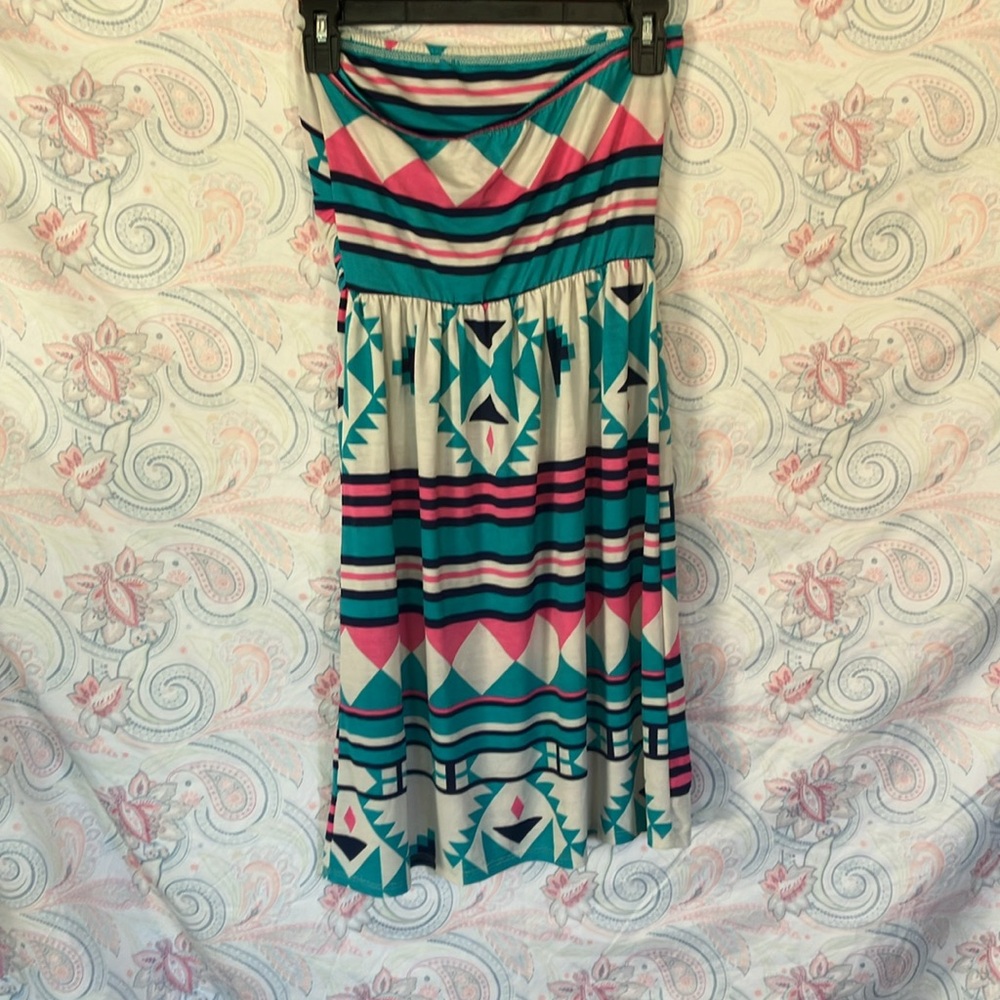 Dress - Picture 2 of 2